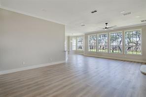 125 Devon Court - Photo 12