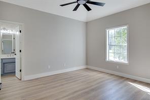125 Devon Court - Photo 16