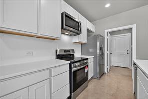 2817 Clinton Avenue - Photo 12