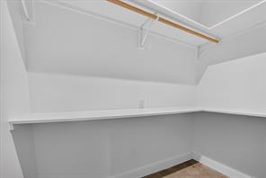 2817 Clinton Avenue - Photo 30
