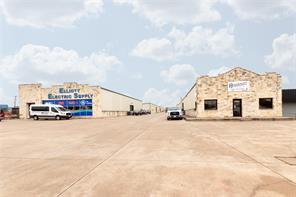 1812 N Main - Photo 11