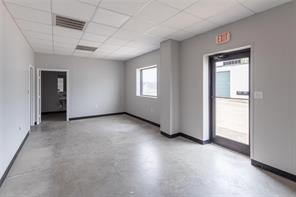 1812 N Main - Photo 7