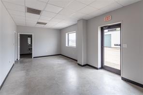 1748 N Main - Photo 7