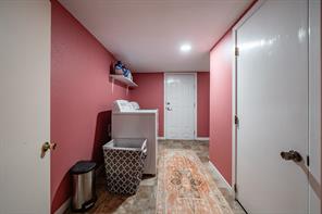 401 N Avenue H - Photo 30