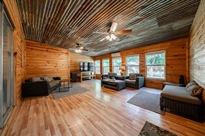 401 N Avenue H - Photo 32