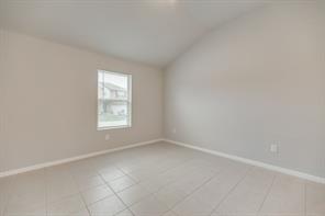 4544 Hemingway Avenue - Photo 6