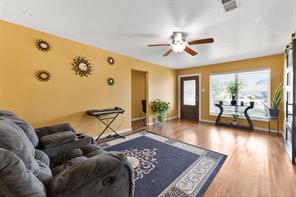 2439 Inadale Avenue - Photo 10