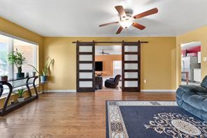 2439 Inadale Avenue - Photo 12