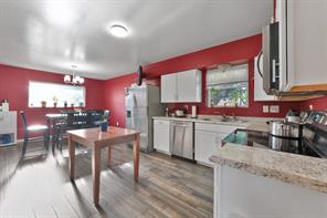 2439 Inadale Avenue - Photo 21
