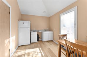 2439 Inadale Avenue - Photo 23