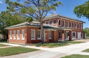 802 Orange Street - Photo 2