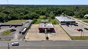 617 W Corsicana Street - Photo 2