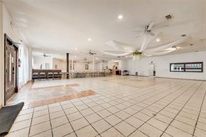 2118 28th Street - Photo 2