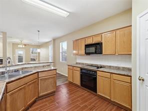1048 Harriman Drive - Photo 10