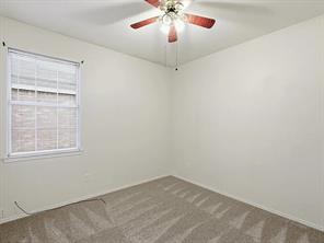 1048 Harriman Drive - Photo 17