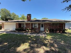 124 Poinsettia Circle - Photo 1