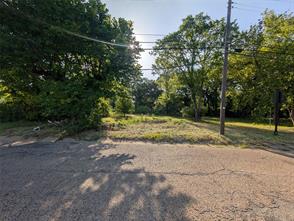 910 N Houston Avenue - Photo 8
