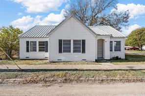 403 S 5th Street - Photo 1