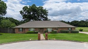 1215 Oakwood Trail - Photo 1