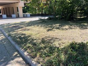 105 E Mill Street - Photo 1