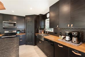 251 Queens Drive - Photo 19