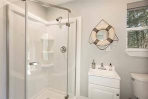 251 Queens Drive - Photo 32