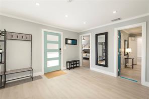 251 Queens Drive - Photo 8