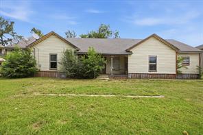 1626 Kennedy Street - Photo 1