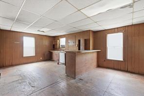 1626 Kennedy Street - Photo 2
