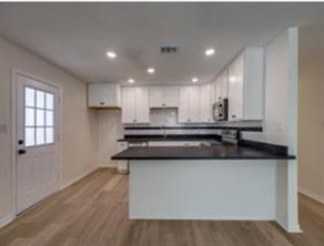 1721 W Walker Street - Photo 3