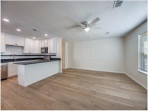 1721 W Walker Street - Photo 4