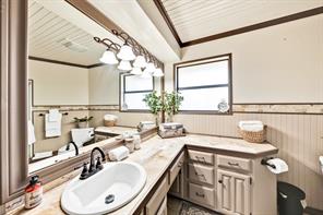 8727 S Fm 69 - Photo 16