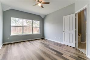 815 Creekside Drive - Photo 3