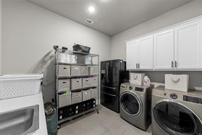 321 Atherton Court - Photo 23