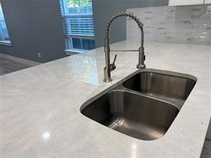 4517 Spencer Street - Photo 5