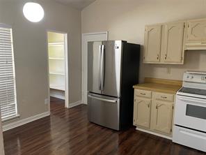 3824 Longmeadow Way - Photo 10