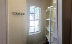 3824 Longmeadow Way - Photo 11