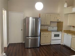 3824 Longmeadow Way - Photo 12