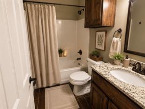 315 E Brockett Street - Photo 11
