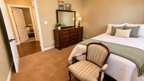 315 E Brockett Street - Photo 13