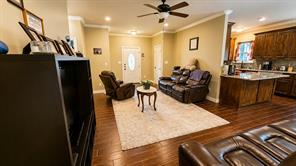315 E Brockett Street - Photo 19