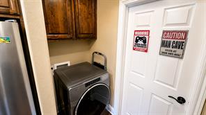 315 E Brockett Street - Photo 28