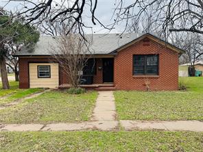 306 N D Avenue - Photo 1