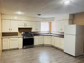 306 N D Avenue - Photo 2