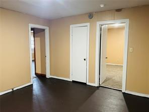 306 N D Avenue - Photo 7