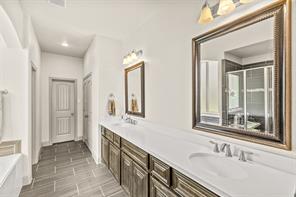 1557 Trowbridge Circle - Photo 17