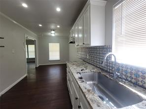 1225 Blalock Avenue - Photo 10