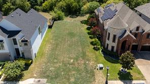 916 Saint George Place - Photo 1