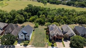 916 Saint George Place - Photo 2
