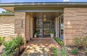 2806 S Keaton Avenue - Photo 1